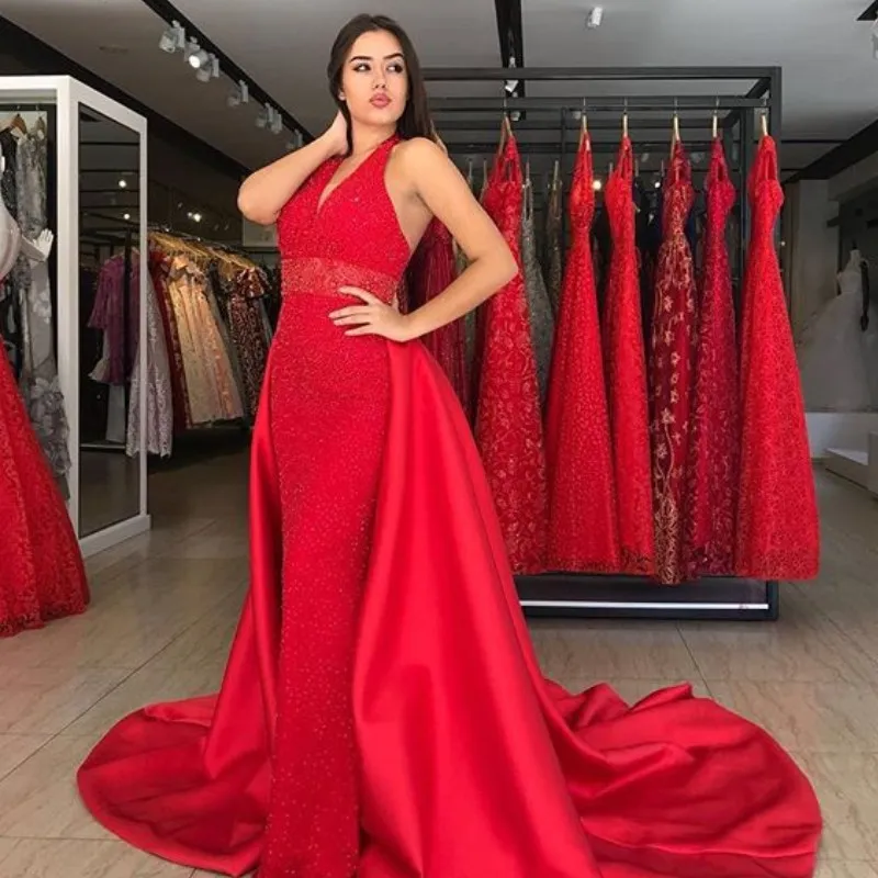 SATINオーバースカートエレガントなVネックノースリーブフォーマルパーティーガウンセクシーな魅力的な赤い2018ウエディングの赤い2018年のドレス