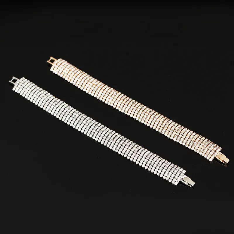Bracelets bijoux de mariée accessoires 2019 luxe strass femmes bracelets manchettes ornements pas cher Lady039s main chaîne 8017072