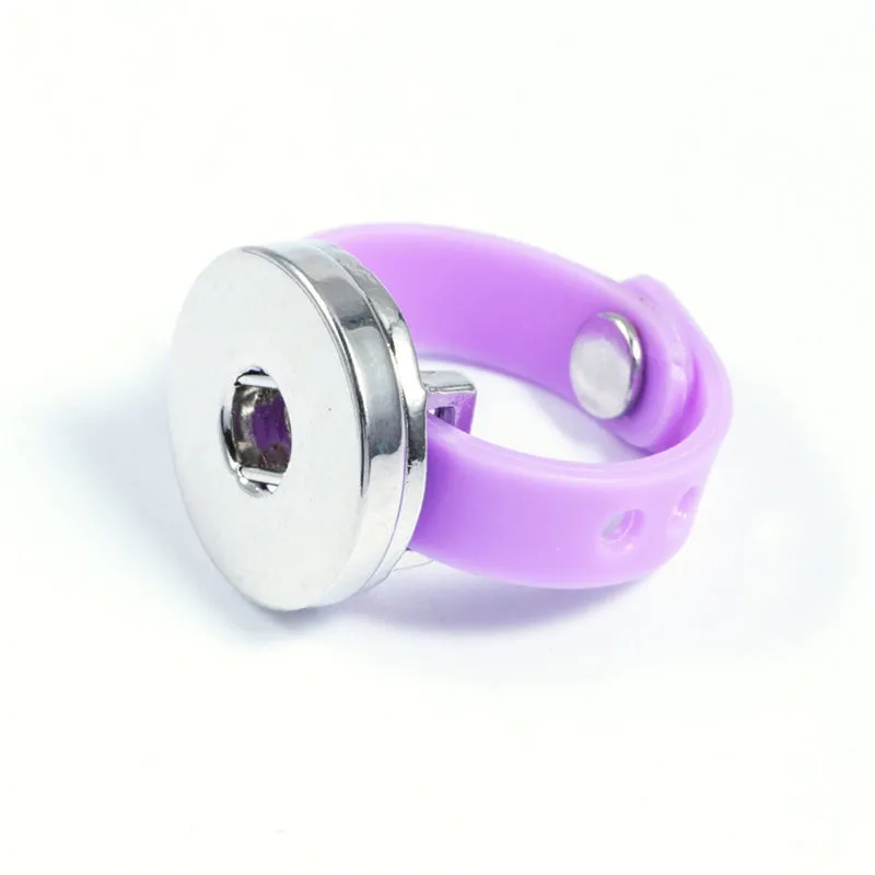 Blanko-Knopfringe für den Farbsublimationsdruck für Frauen. Auswählbarer Knopfring-Schmuck für den Thermotransferdruck. DIY-Rohlingzubehör