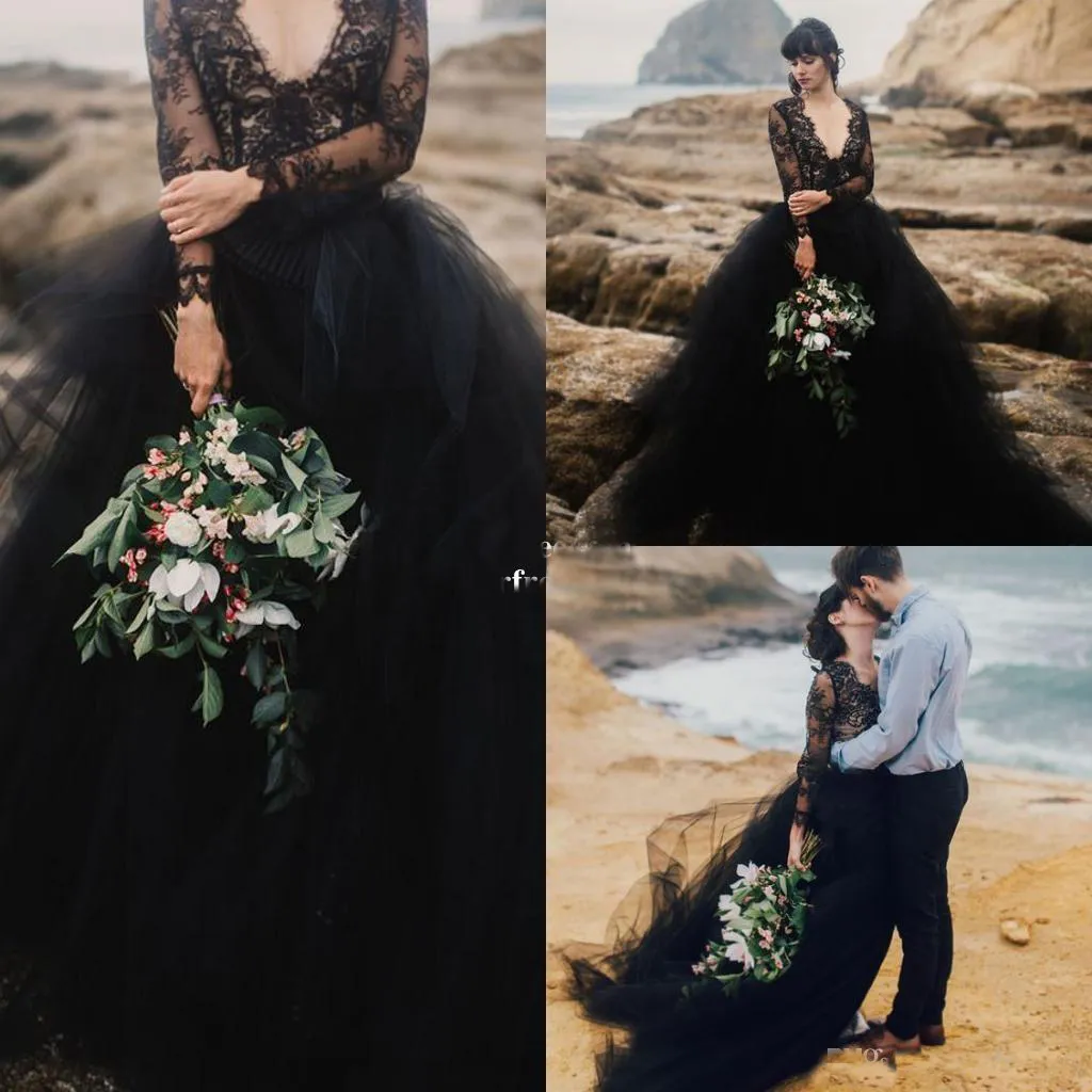 Economize muito em Vestidos De Casamento Preto Manga Comprida Vestidos De  Noiva De Mangas Compridas: Elegantes Vestidos De Noiva De Tule Preta A Line 