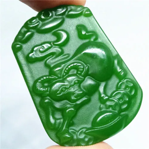 Collier pendentif en jade vert naturel, amulette du zodiaque chinois, Collection de pendentifs porte-bonheur, ornements d'été, pierre naturelle, gravure à la main