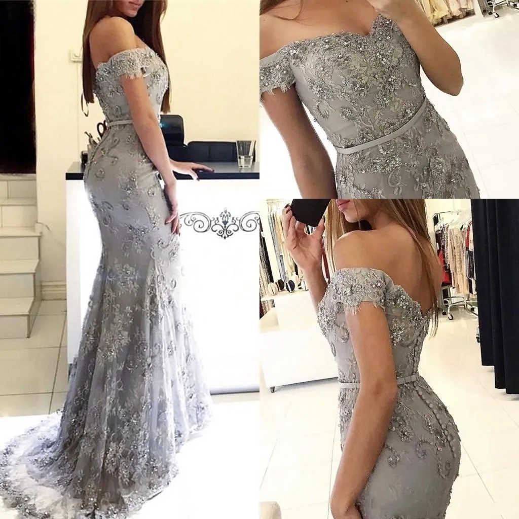 2019 Nouveau Pas Cher Sexy Sirène Robe De Soirée Hors Épaule Dentelle Appliques Perles Cristal Bouton Retour Balayage Train Robes De Bal Robes De Fête