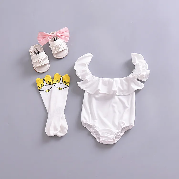 2018 Estate Vestiti bambini Cotone Pagliaccetti carini Neonata Vestiti bambina Bianco Pagliaccetto con maniche a mosca Abiti tuta 0-24M Boutique Abbigliamento bambini