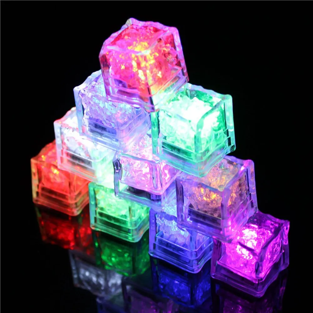 Ice Cube LED Lampeggiante Sommergibile Sensore di liquido multicolore Illuminazione a incandescenza bere vino Decorazione bar feste di matrimonio