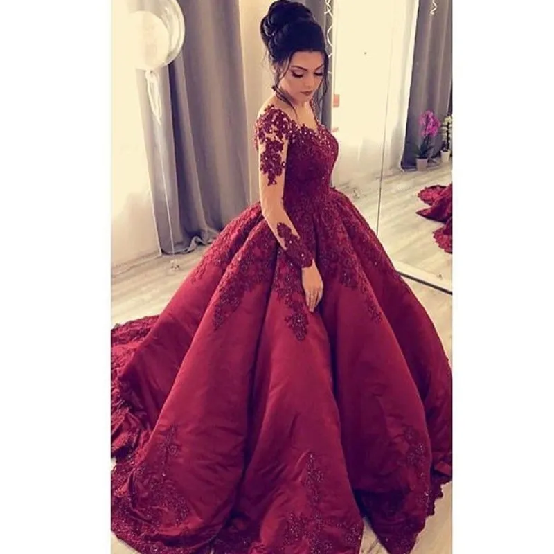 Saudyjska Arabia Z Długim Rękawem Prom Dress V-Neck Koraliki Koronkowa Aplikacja Suknia Balowa Party Dresses Uroczy Puszyste Tulle Suknia Suknia Celebrity Suknia