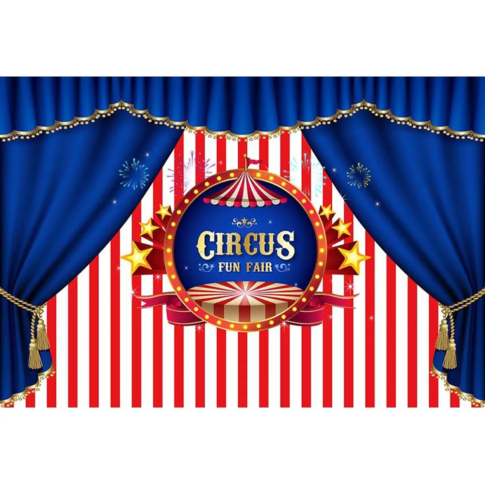 Tenda Da Circo a Righe Rosse E Bianche Immagine Stock - Immagine di