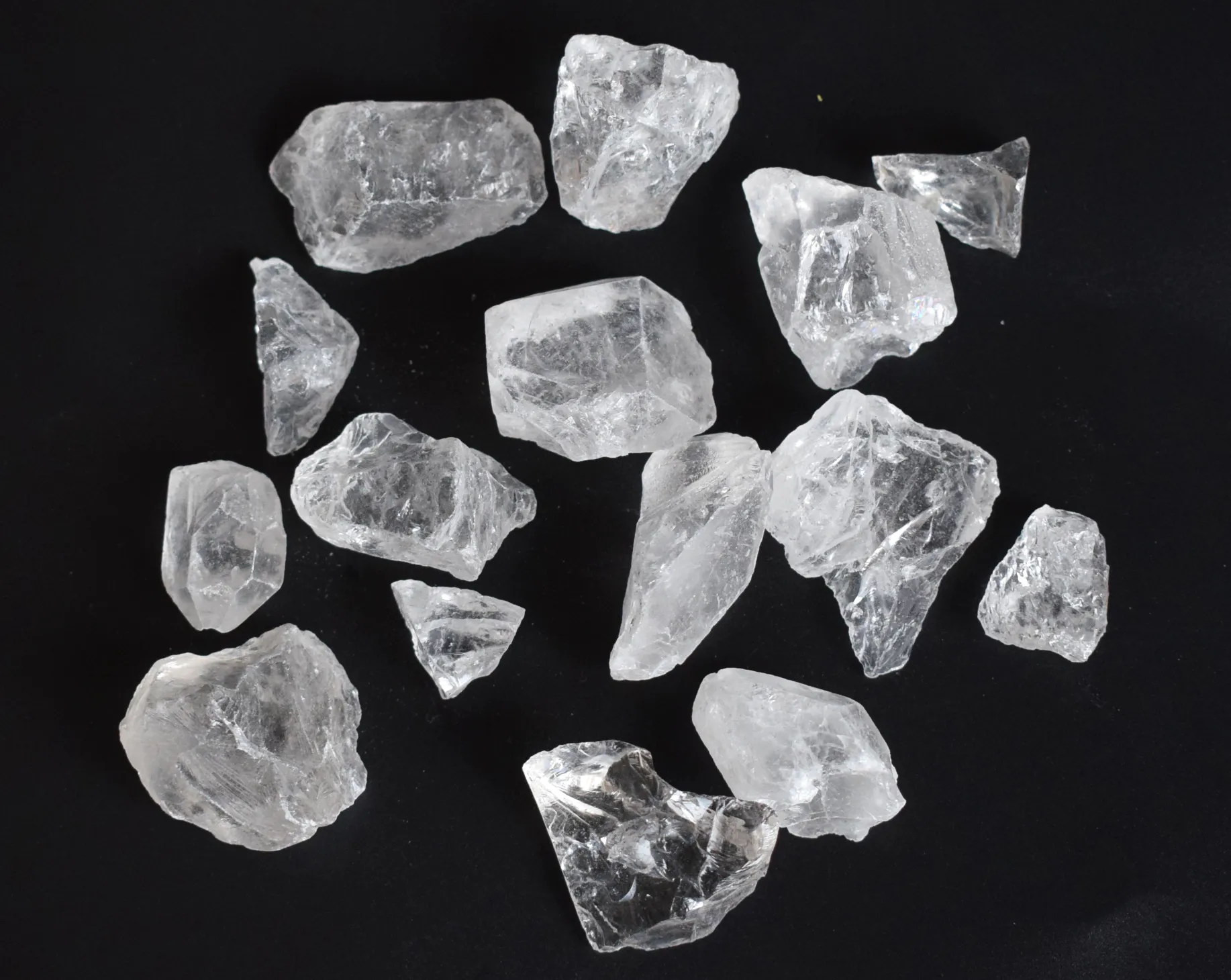 200 g bulk natuurlijke ruwe stenen bergkristal Reiki genezende ruwe edelstenen met een gratis zakje