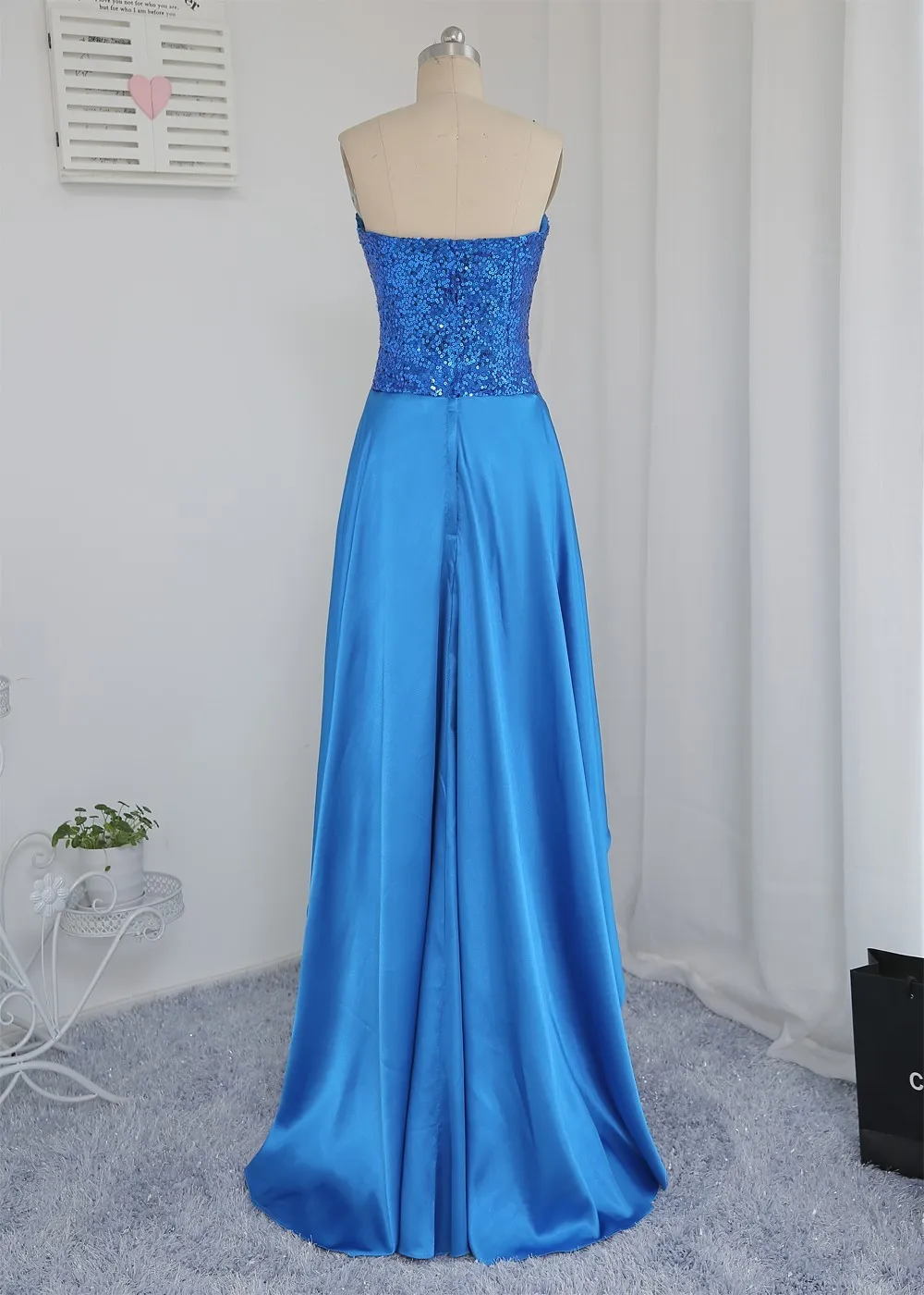 2019 High Low Royal Blue Beaded Long Mermaid Prom Dresses Crystal Brooch Sweetheart Formal Evening Part Dresses