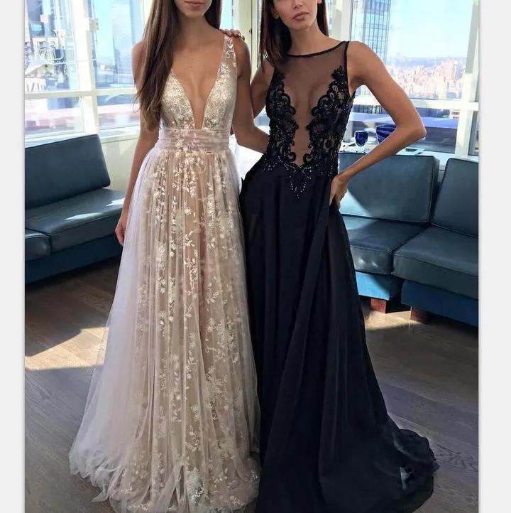 A-Line Evening Dresses Deep V-Neck Tulle Lace Appliques Floor-Length Long Sexy Party Prom Dress Open Back Formal Evening Gowns