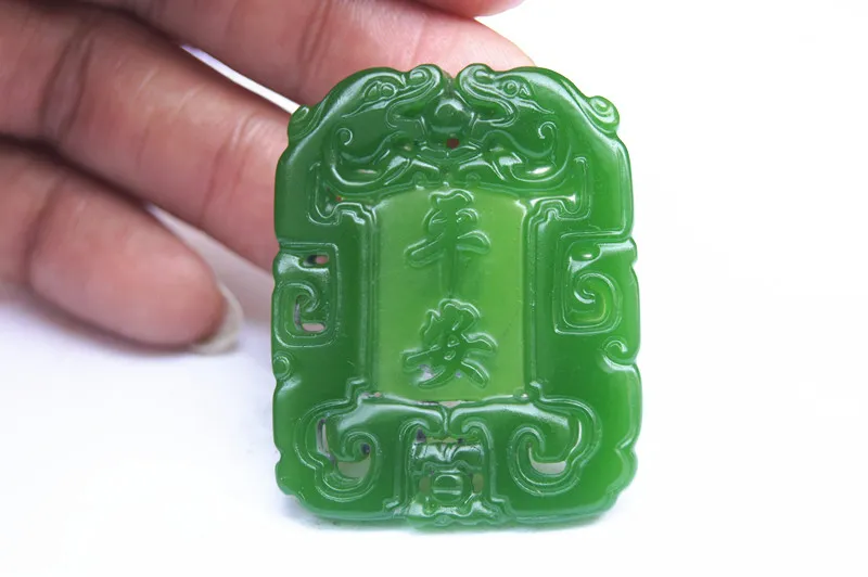 Entrega gratuita - bela exterior da Mongólia jade mão-carved duplo dragão cartão de cintura acesso seguro boa sorte. Um colar retangular pend