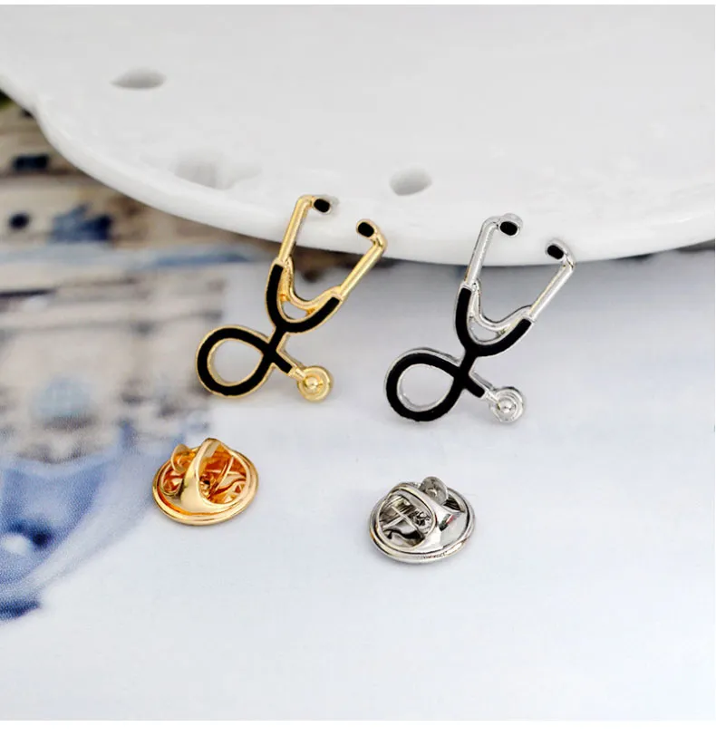 Toptan Doktor Emaye Stetoskop Broş Pins 2 Renk Hemşire Doktorlar Için Tıbbi Stetoskop Broşlar Tıp Öğrenci Mezuniyet Hediye