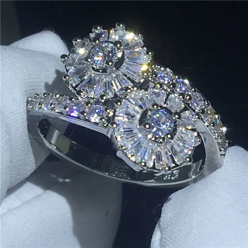 2018 Anello Infinity Flower Colore argento Diamond Cz Stone croce Fede nuziale fidanzamento da donna Gioielli di moda da sposa