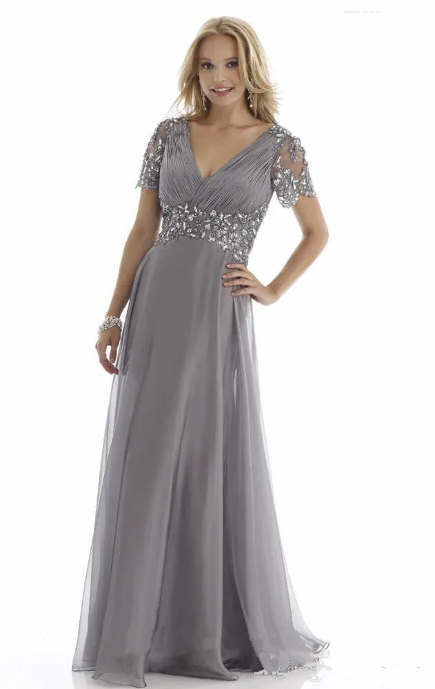 Elegant Grey Crystal Chiffon motherof the bride dresses with V-Neck and Short Sleeves - Plus Size Evening Wear