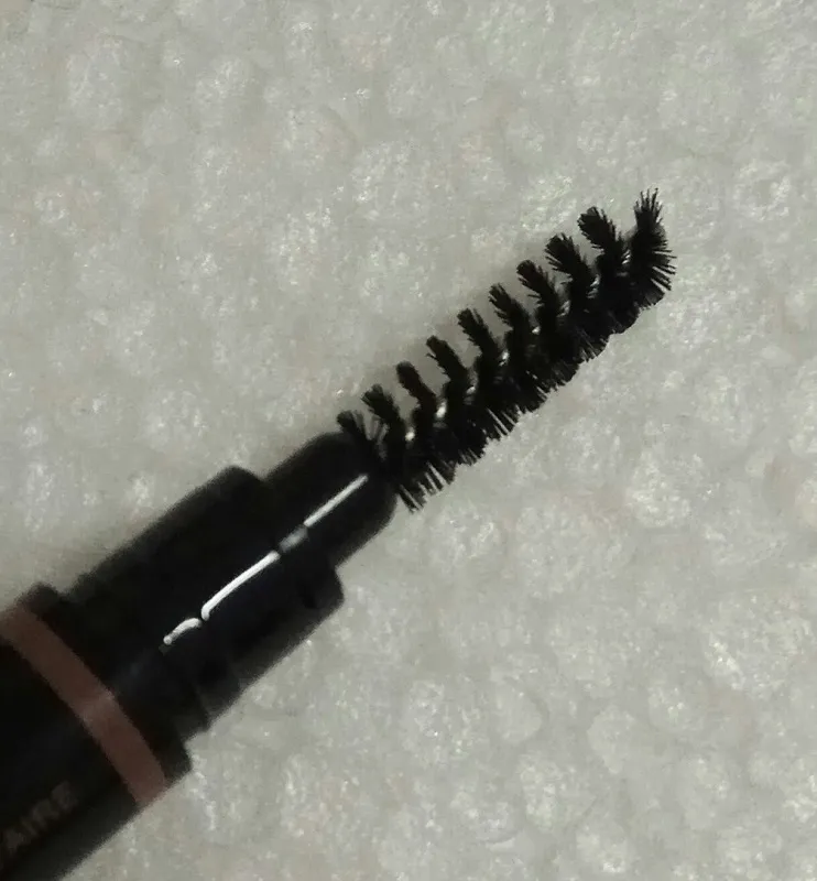 HOT MAKEUP Podwójna kredka do brwi BRWI OŁÓWKA KREDKA EBONY SOFT BROWN CIEMNA ŚREDNIA CZEKOLADA