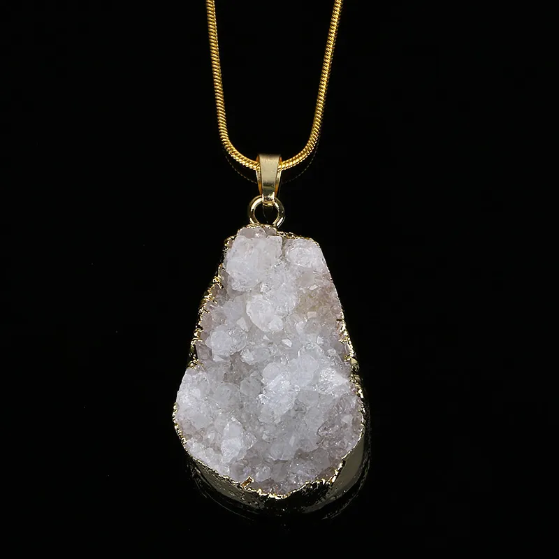 Opala Branco Irregular Aura de Cristal De Quartzo Pingente de Colar De Ouro Perfurado Pedra Natural Gem Druzy Colar para As Mulheres Jóias Drusy