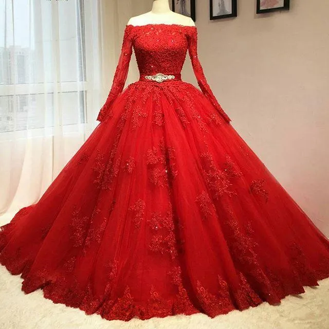 Délicat rouge robe de bal Quinceanera robes hors de l'épaule manches longues tulle trou de clé dos corset rose doux 16 robes robes de bal
