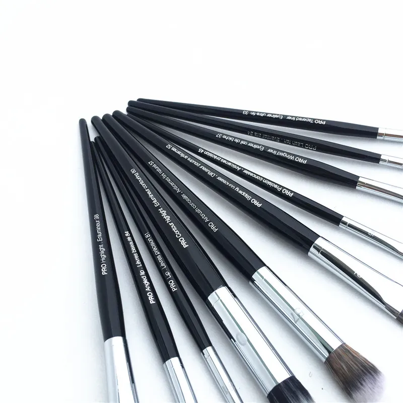 Pinceaux de maquillage Pro EYE Tightline/Conique/Ailé Eye Liner 32/33/37 Précision/Pointillé/Aérographe Correcteur 45/52/57 Anlged/Lèvre 81/84 Pinceaux cosmétiques de beauté Mélange