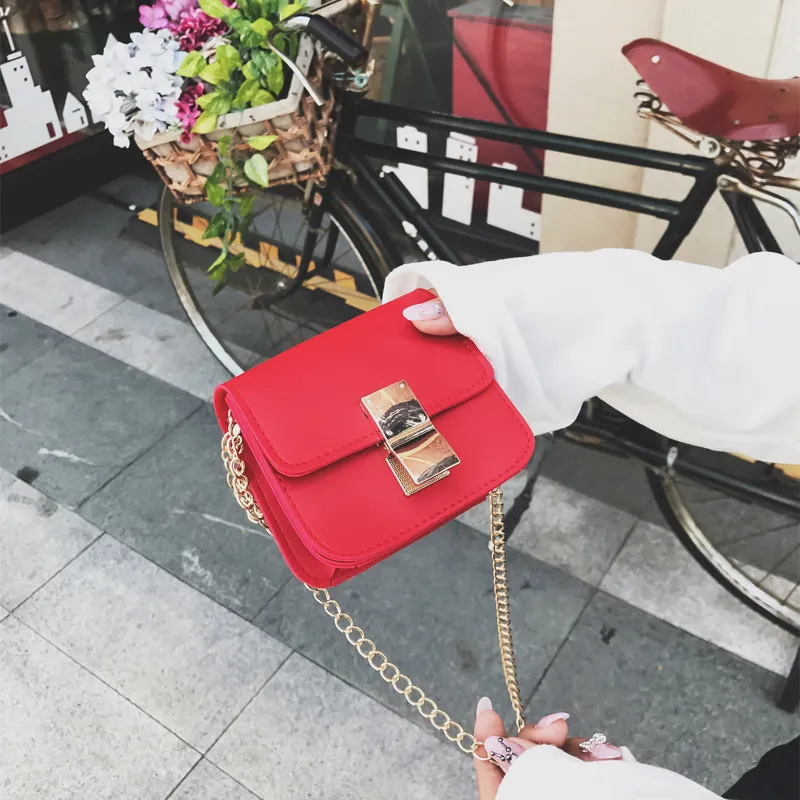 Enfants Filles Sac À Main En Gros 2018 Nouveau Mini Enfants Sacs À Main Filles Sac À Main Avec Chaînes Sacs Mignon Enfants Sacs À Bandoulière Adolescents Sac 2Styles