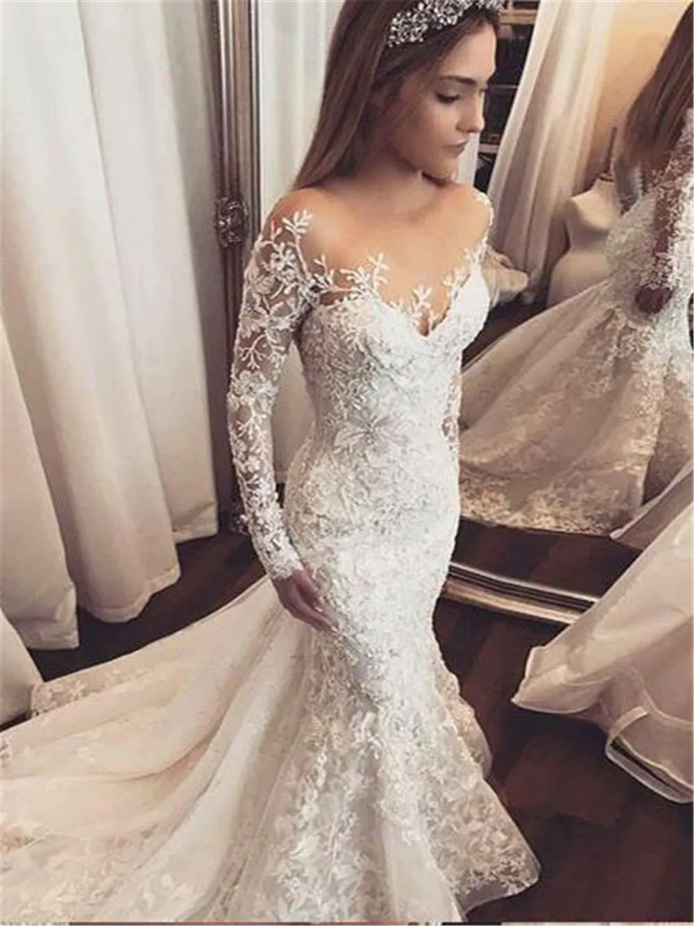 Elegant Long Sleeve Mermaid Wedding Dresses Sexy Sheer Neck Middle