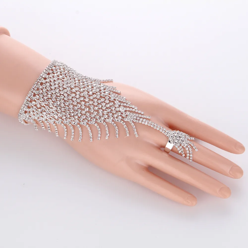 Slave Silver Hand Crystal Chain Ring Bridal Bracelet Bangle Rhinestone Hand Decoration Wedding Cuff Attached Ring Set Gold