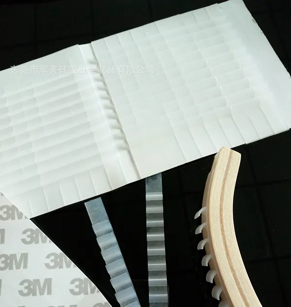 Anti-Slip Stickers Silicone Gummi Klädhylla Non-Slip Remsor Transparent Hanger JAG Adhesive Grip Pad Hängande Kläder Hem Organizer Använd