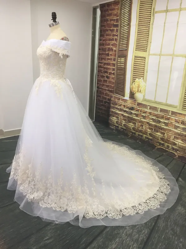 Real Picture Wedding Dresses Off the Shoulder A-line White Bridal Gowns Light Champagne Lace Appliques Corset Back Weding Dresses