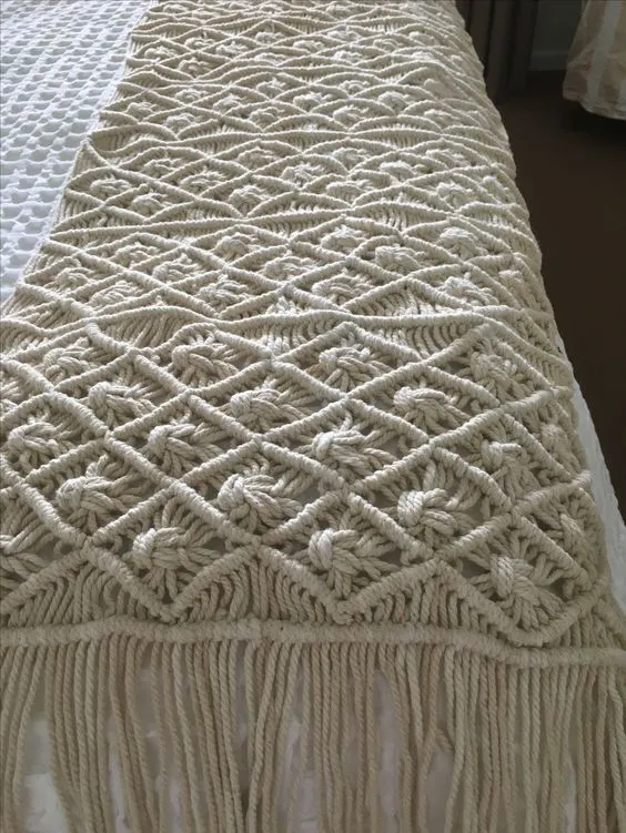 Free shipping Macrame Christmas wedding customized gift decorative tablerunner, handmade cream macrame bed throw wholesale