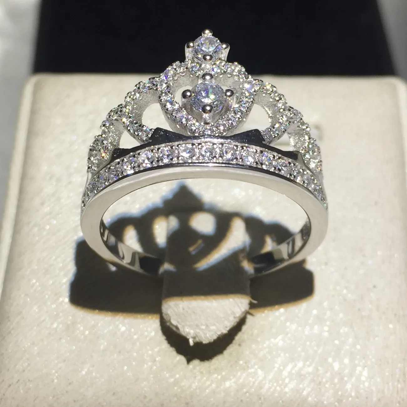 Bague de couronne de dame de mode faite à la main en argent sterling 925 5A Zircon CZ Bagues de fiançailles