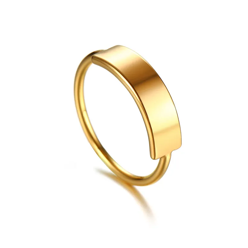 Dainty gepersonaliseerd goud gebogen bar ring stapelen ring gratis aangepaste naam gravure