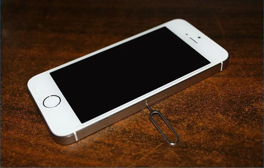 Aguja Para Sacar Tarjeta SIM - Herramienta De Acero Inoxidable Con Funda De Silicona, Ideal Para Móviles