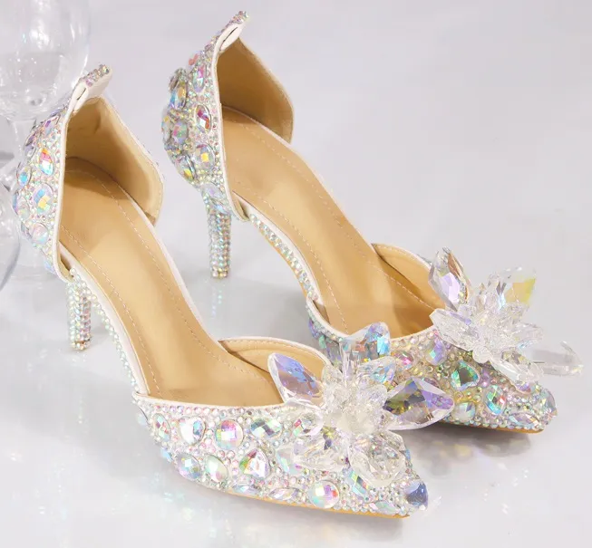 Gorgeous Crystal Wedding Bridal Shoes Rhinestone 8cm Princess Röd Silver Färgglada Formella Party Promskor Pekade Toe Kvinnor Pumpar