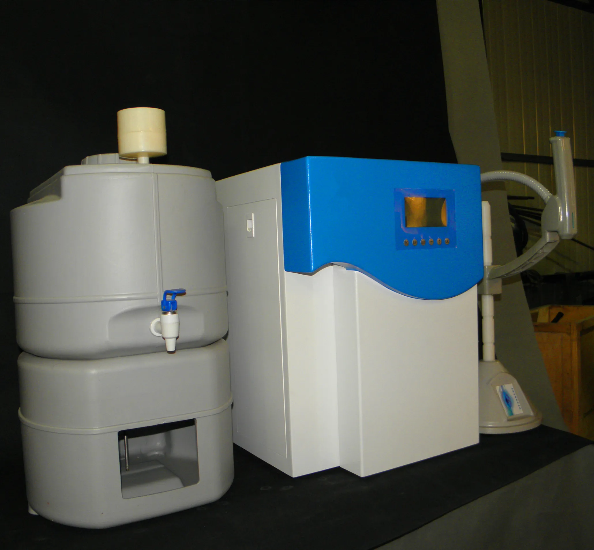 Laboratuar Ekipmanları Ultrapure Su Makinesi Standart Serisi Laboratuvar Su Arıtma Sistemi