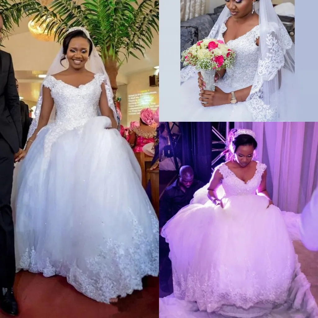 새로운 아프리카 나이지리아 공 가운 웨딩 드레스 플러스 사이즈 V 목 Sequined 레이스 Applique Court Train Tiered Tulle Wedding Dress Bridal Gowns