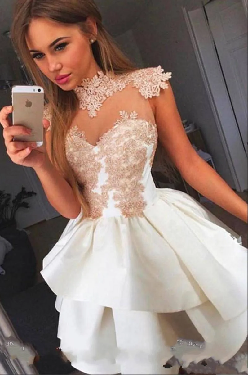 Vestidos Cortos De Fiesta Para Juniors 2018 Falda Con Gradas Baratas Una Línea De Graduación De Encaje Apliques Sexy Prom Homecoming Vestido De Cóctel De € | DHgate