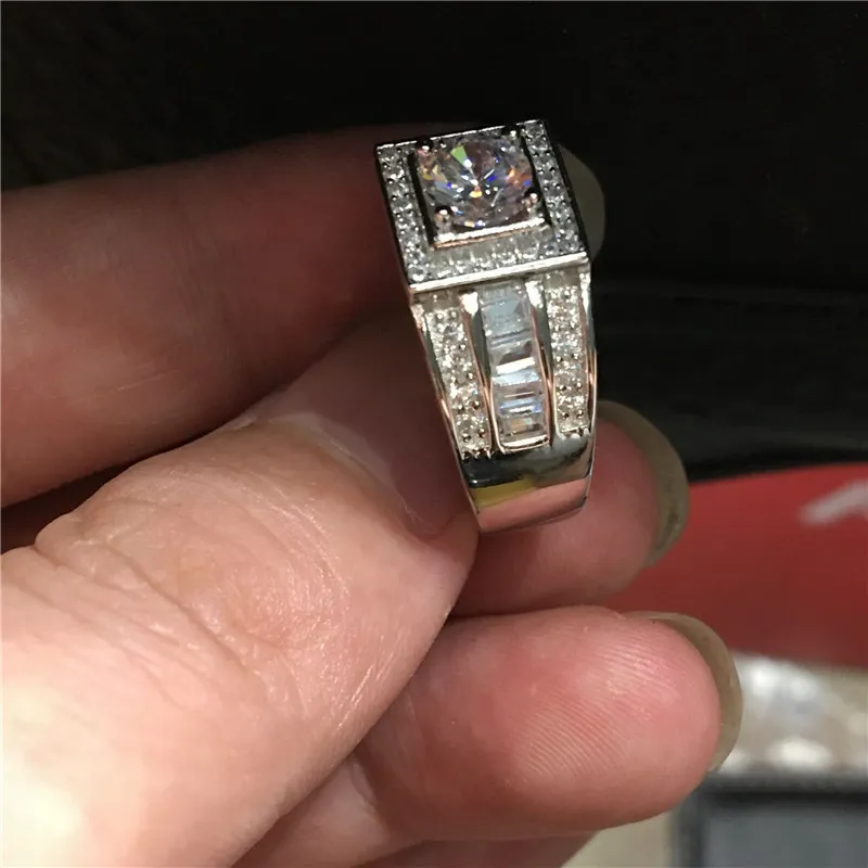 100 Real Soild 925 Sterling zilveren mannelijke Ring 1ct Diamonique 5A Zirkoon Cz Engagement wedding band ring voor Mannen Fijne Sieraden5911547