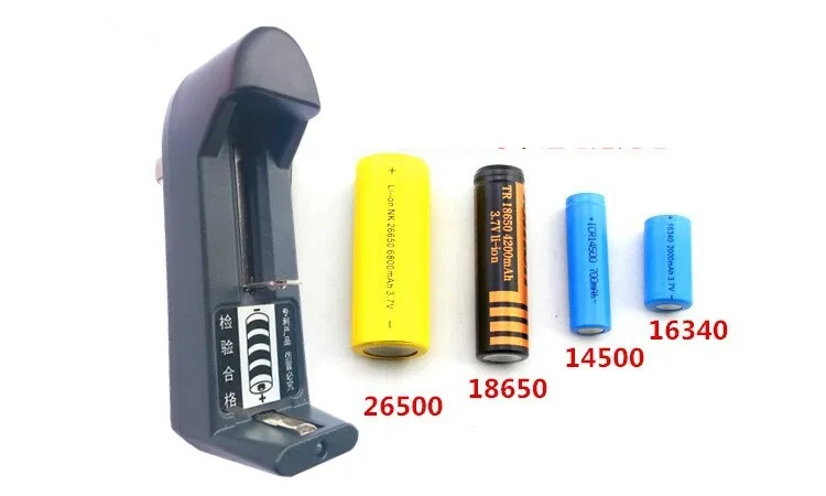 Chargeurs de batterie Singal Slots Chargeurs Chargeur universel pour 26500 18650 14500 16340 3.7V 500ma 100pcs / lot
