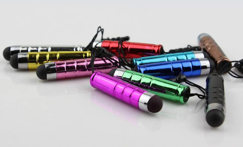 CALIENTE Mini Stylus capacitivo Touch Pen Dust plug para Apple iPhone 4S 4G 3G 3 ipad 2 para teléfono móvil HTC