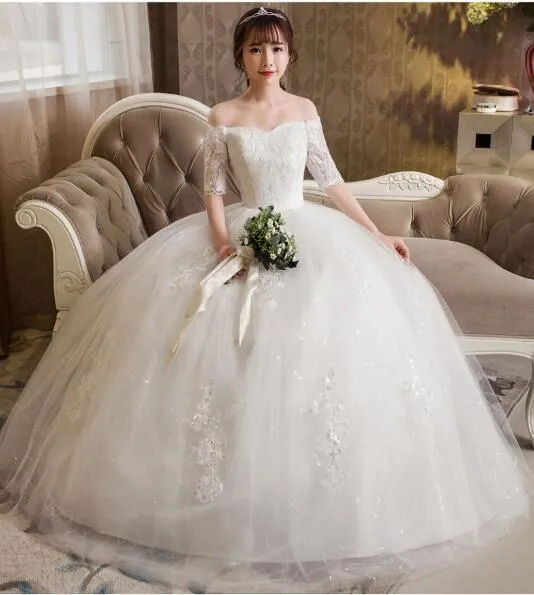 Dentelle demi manches bateau cou robe de mariée 2017 Style coréen mariée robe de bal vestido de noiva