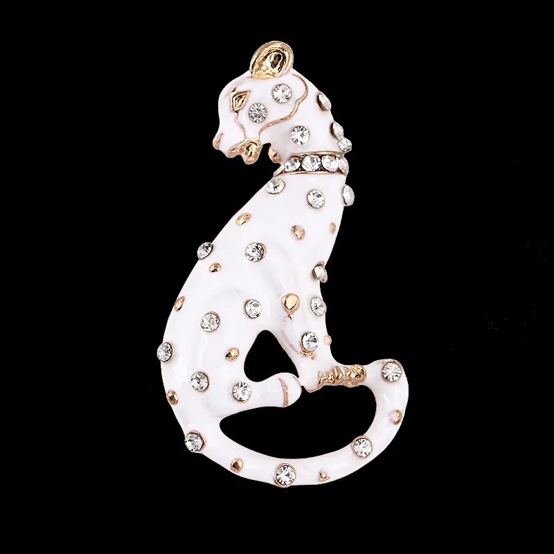男性服ジュエリーコサージュのためのファンシーゴールドメッキ合金の見事な透明なクリスタルエナメルヒョウのブローチファッション動物襟ピン