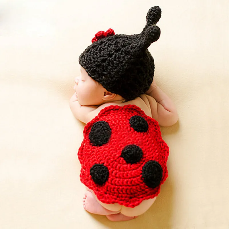 Nyfödd babyfoto studio fotografering reklam keps knit hatt spädbarn söt ull stickad nyckelpiga kostym hatt skal foto prop