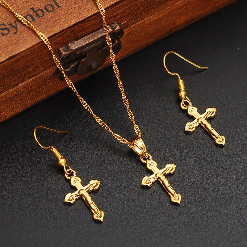 Hot Special Design Christian Vogue True Real 14k Solid Fine Yellow Gold Filled Crucifix Cross Timeless Charm Örhängen Hängsmycke Kedja Set