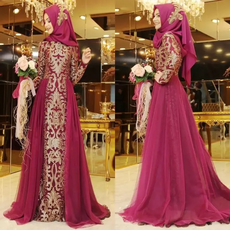 Luxury 2018 Мусульманские платья подружки невесты скромные Гемгальные шеи с длинными рукавами Линия Довольно золотая кружева Глубокая фуксия Тюль арабские вечерние платья