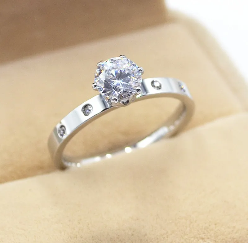 Mode Silber Titan Stahl Licht Auto Diamant Ring Titan Stahl Schmuck Set Diamant Ring Frauen039s Rose Gold Ring3973305