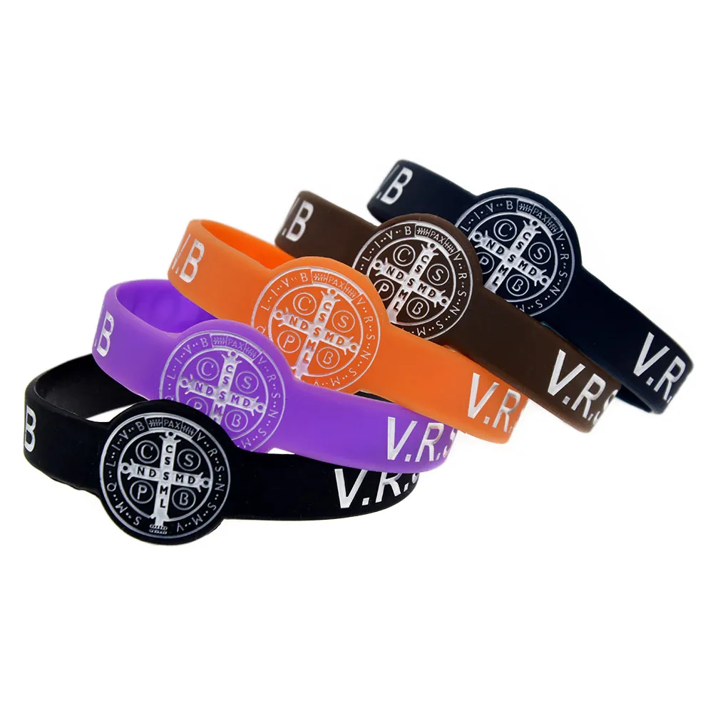 CSPB CSSML NDSMD montre-bracelet en forme de bracelet en caoutchouc en caoutchouc Silicone en caoutchouc Silicone à Jésus 5 couleurs