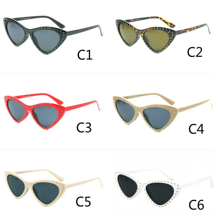 Design de moda Mulheres Cat Eye Sunglasses Rivet Impressão Feminino Óculos de Sol Clássico Óculos Shades Do Vintage UV400