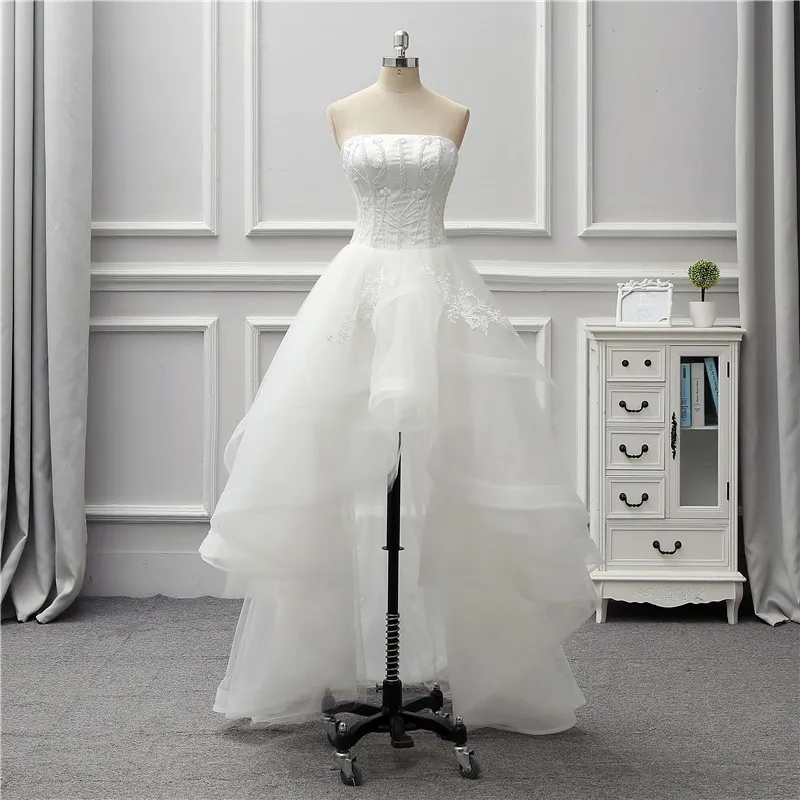 Witte hoge lage bruidsjurken strapless tiered ruche met kant applique bruidsjurken rug veters op maat gemaakt trouwjurken