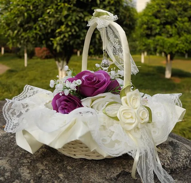 Cesta de flores de boda de encaje, cesta de frutas de pétalos de flores, pétalos de simulación, suministros de boda, cinta de encaje, cesta de bambú