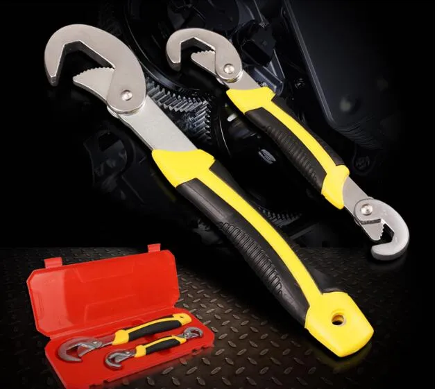 Livraison Gratuite Brand New 2PCS / set Clé Multifonctionnelle Portable Réglable Quick Snap and Grip Wrench Universal Wrench Set Ménage Outil