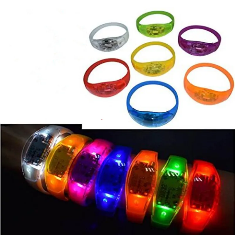 Music Activated Sound Control Led Lampeggiante Braccialetto Light Up Bangle Wristband Club Party Bar Cheer Anello luminoso a mano Glow Stick Night