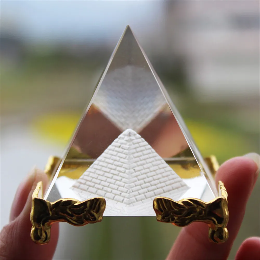 Energisläkning Genomskinlig Crystal Glass Pyramid med guldstativ Feng Shui Egypten Egyptiska figurer Miniatyrer Ornaments Craft